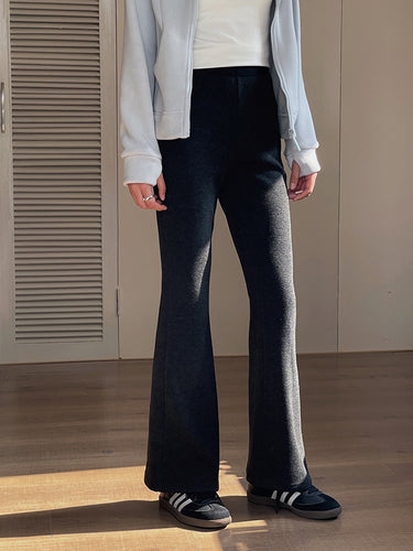 Dame flared High-Waist bukser lavet af bløde materialer med høj bærekomfort Stilla