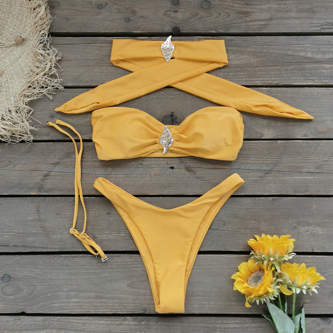 Dame Bikini-sæt med elegant Bustier-top og raffineret smykke detalje Stilla