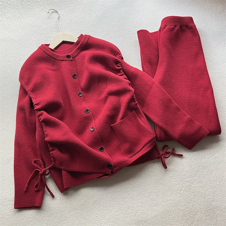 Kvinders chunky strikket cardigan med praktiske sidelommer og knaplukning Stilla