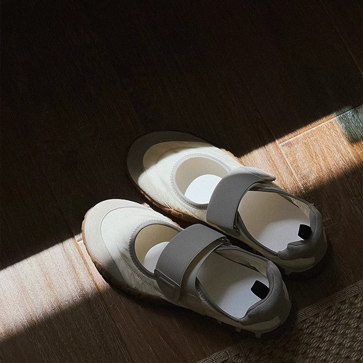Dame Komfortable Hal shoes med velcro Stilla