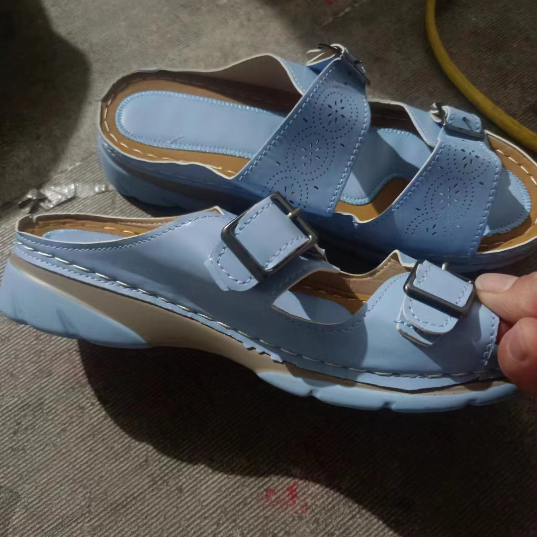 Dame Wedge-sandaler med justerbare stropper og perforeret overdel Stilla