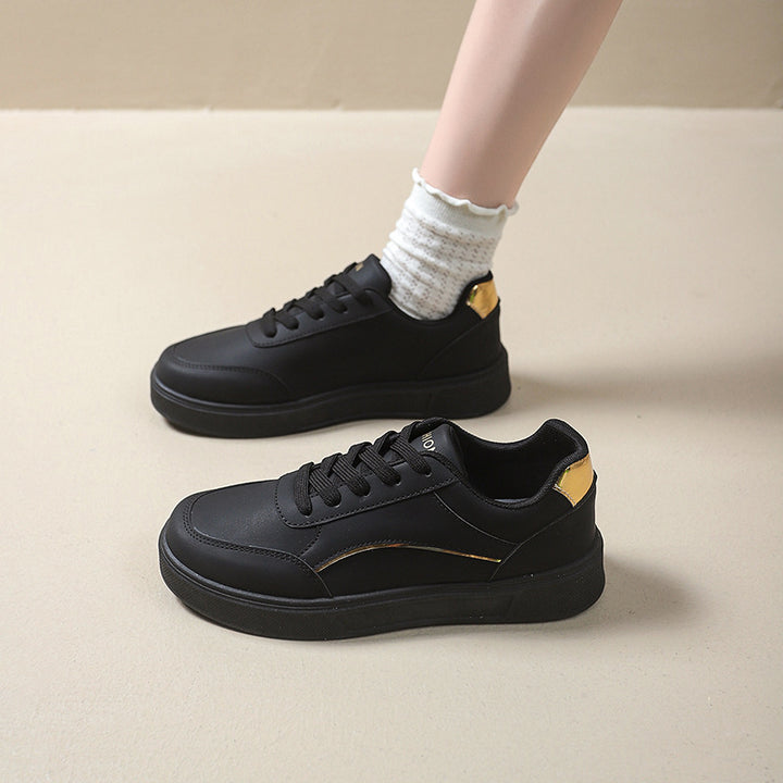 Dame Trendy Sneakers i minimalistisk design med elegante metallic-detaljer Stilla