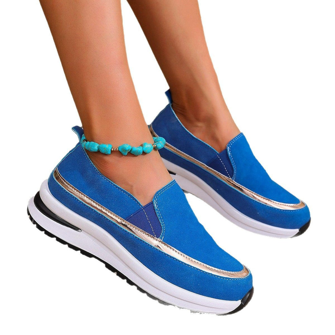 Dame Slip-On Sneakers med højeffektivt dæmpning og elegant metalapplikation Stilla