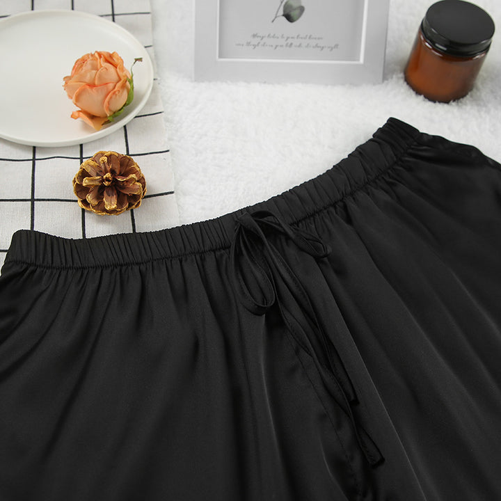 Dame sæt bestående af afslappet cropped top og voluminøse shorts Stilla