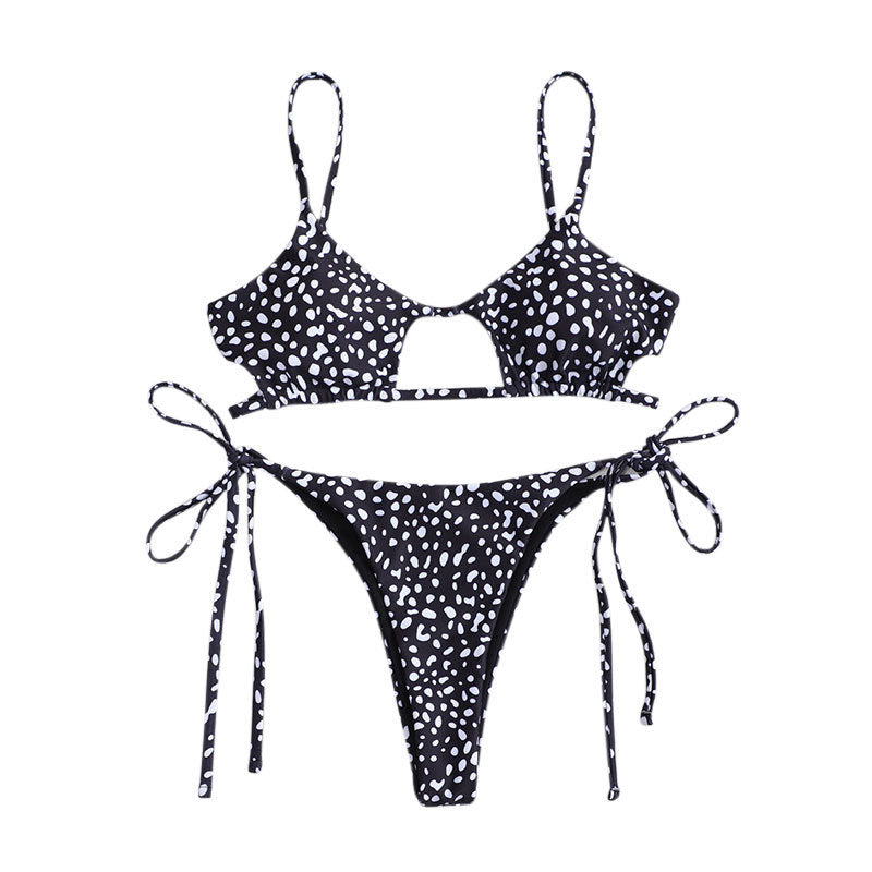 Dame Triangel-Bikini-sæt med asymmetrisk snit og legende design Skovae