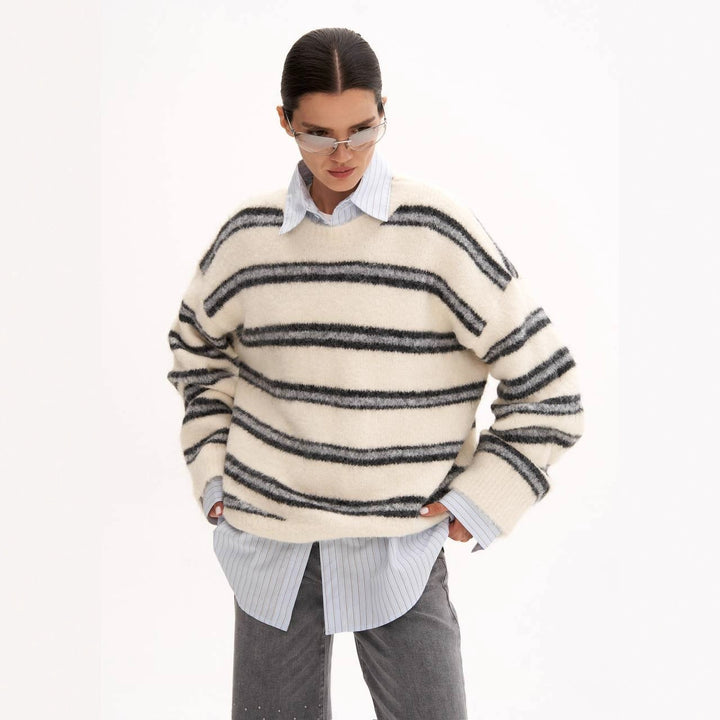 Kvinders oversized stribet sweater lavet af blødt materiale Stilla