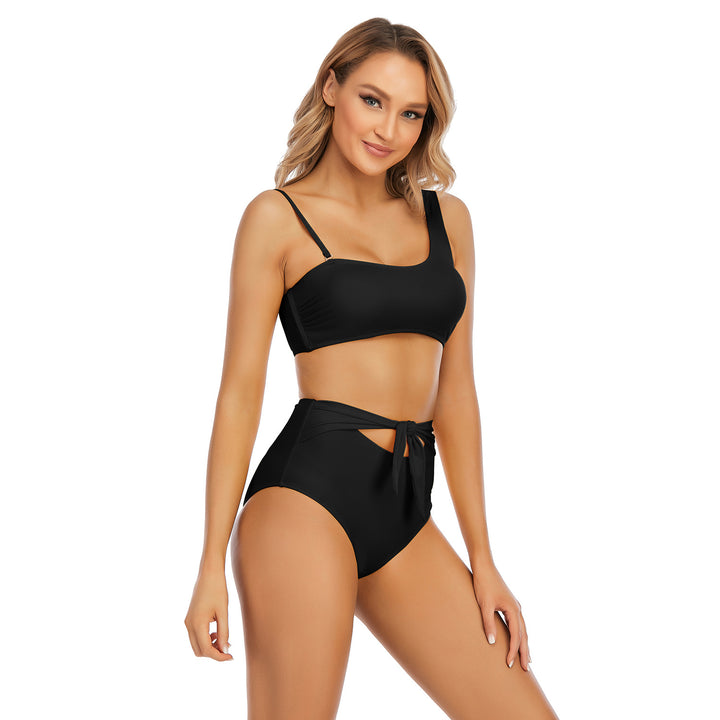 Dame højtalje-bikini med asymmetrisk top og dekoreret bindebælte Stilla