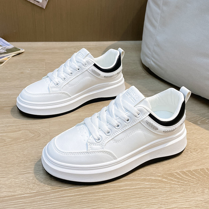 Dame sneakers med ergonomisk støddæmpning og slidstærkt overmateriale Stilla