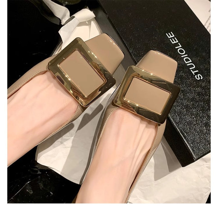 Dame elegante slippers med dekorativ metalspænde Stilla