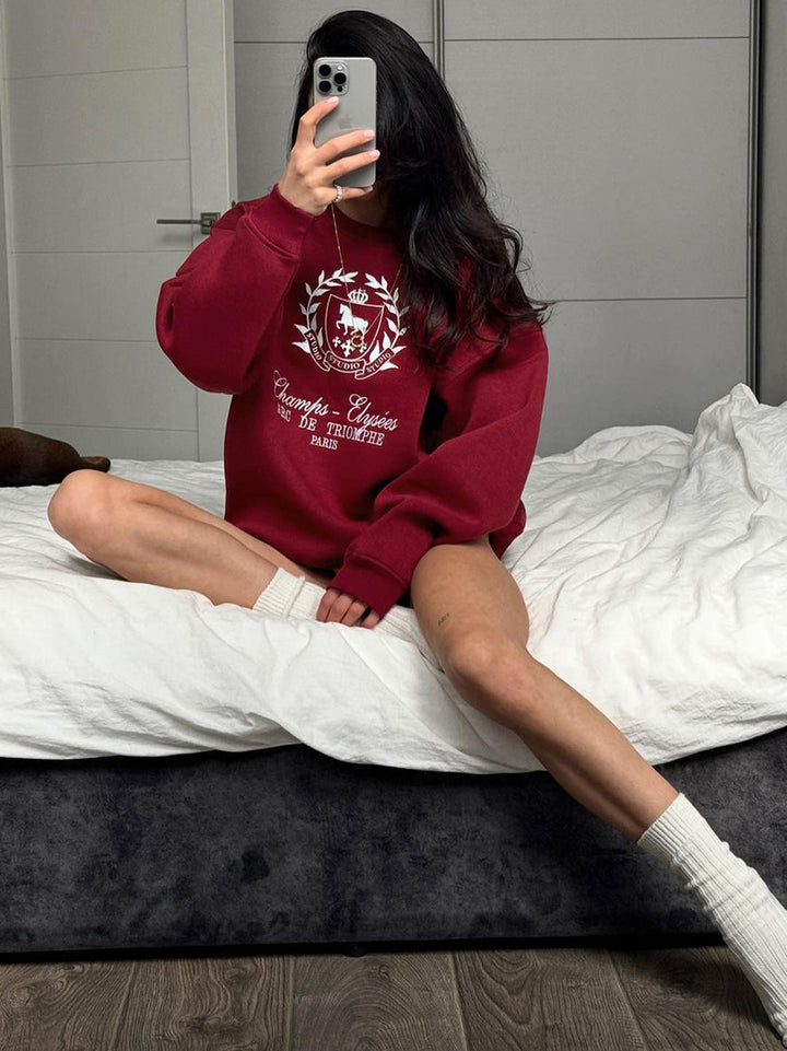 Dame Oversized Sweatshirt med ikonisk logo-design og komfortable materialer Stilla