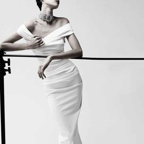 Dame Off-Shoulder Maxikjole med raffineret rynkning og elegant snit Stilla