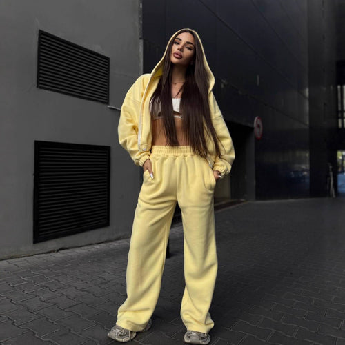 Kvinders cropped fleece sæt med praktiske lommer og elastisk livbånd Skovae