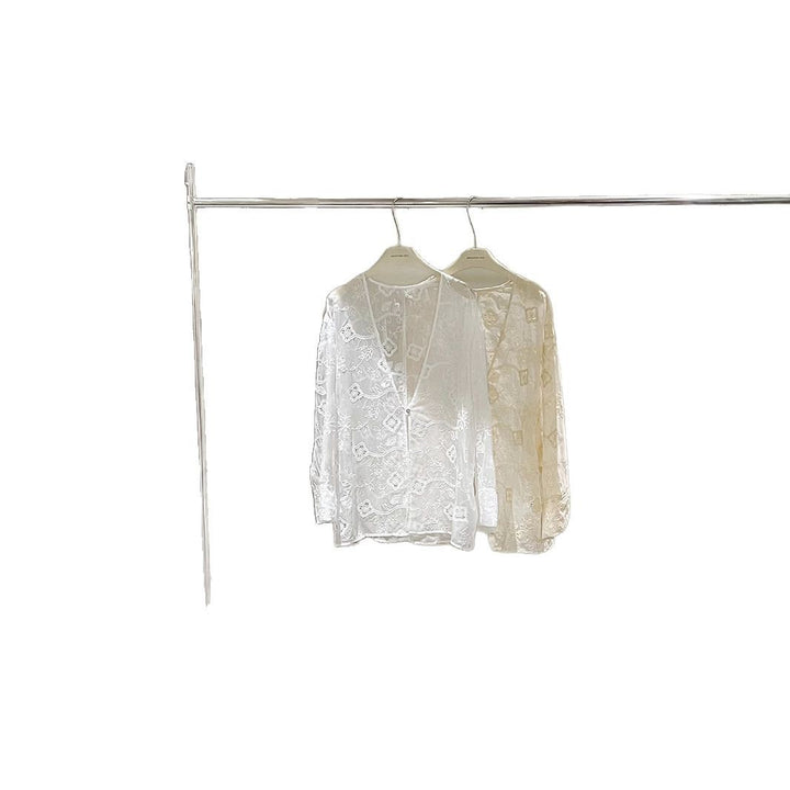 Dame luftig bluse med sart blonde og elegant struktur Stilla