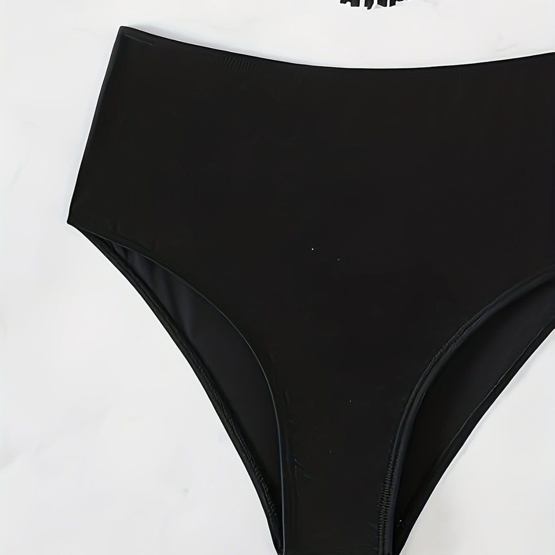 Dame bikinisæt med frynset top og højtaljet bukser Skovae