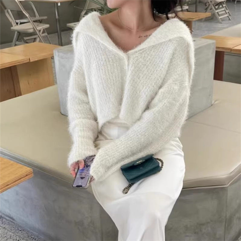 Kvindernes hyggelige V-hals sweater i moderne snit Stilla