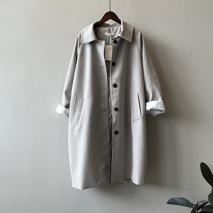 Dame afslappet oversized trenchcoat med knaplukning og praktiske lommer Stilla