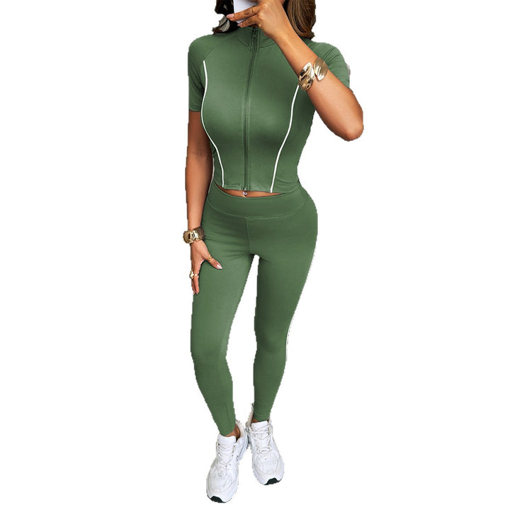 Damer Sportssæt med kort top og tætsiddende leggings Skovae