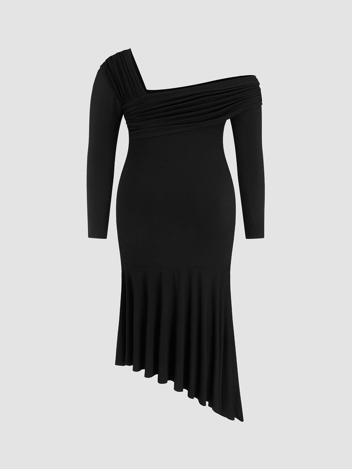 Dame off-shoulder kjole med asymmetrisk kant og flæse detalje Stilla