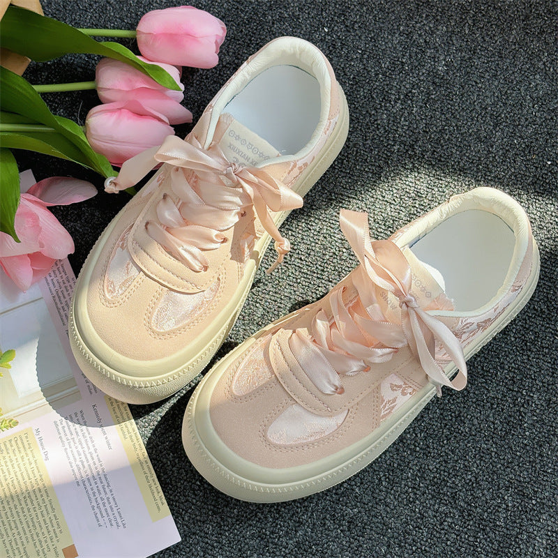 Dame modische Sneakers med glitrende overdel og elegante satin snørebånd Stilla