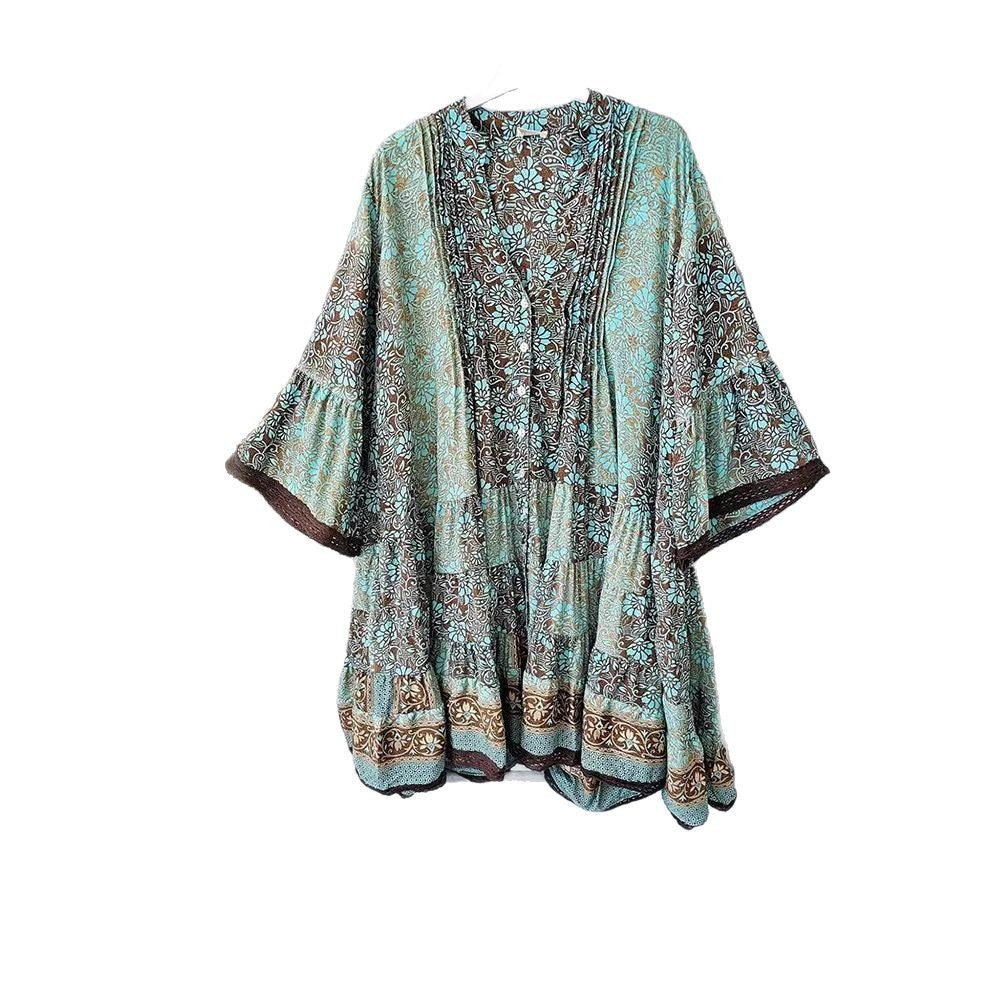 Dame luftig Boho-kjole med floral design og legende ruffle-elementer Stilla