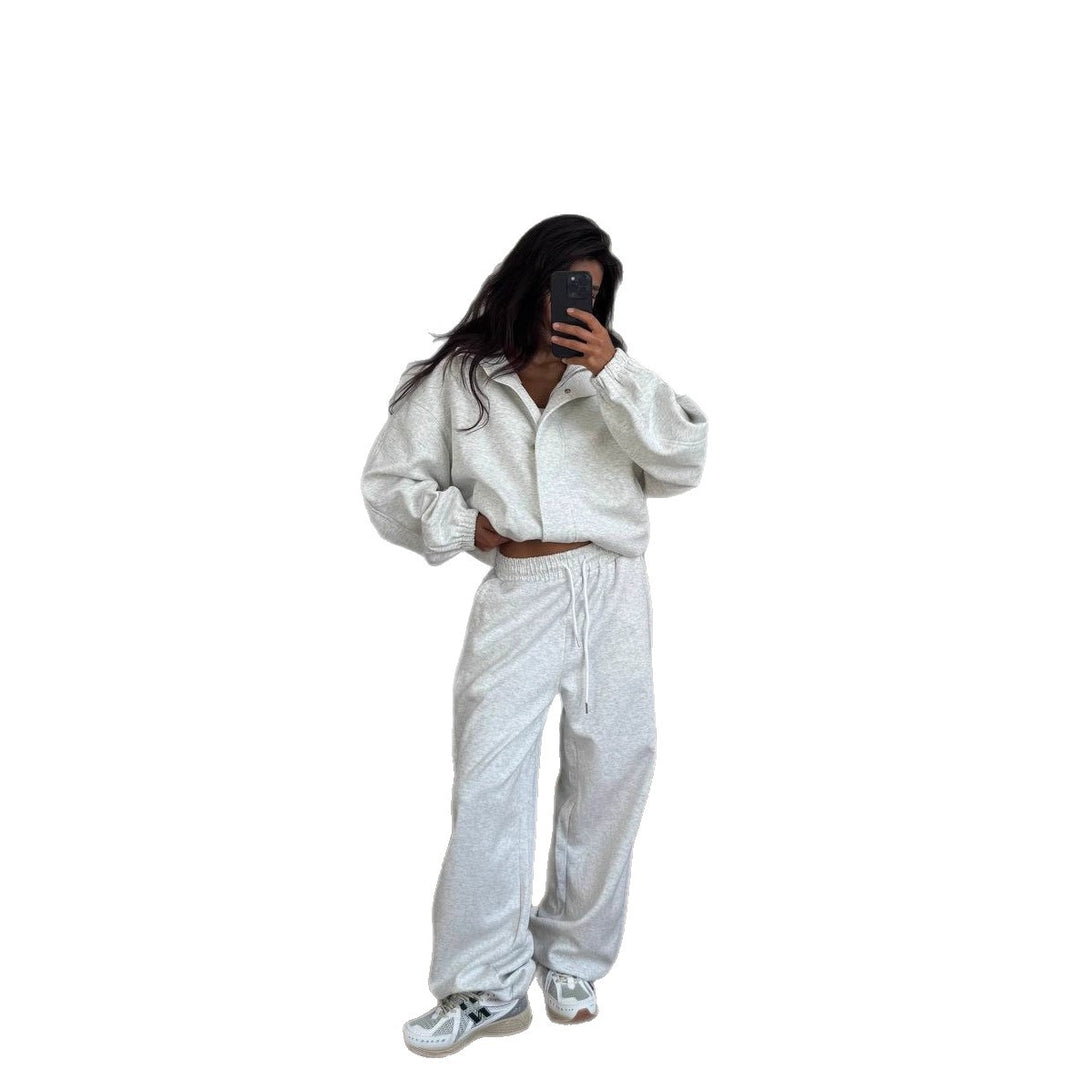 Kvinders afslappede sæt med kort hoodie og komfortable joggers Stilla