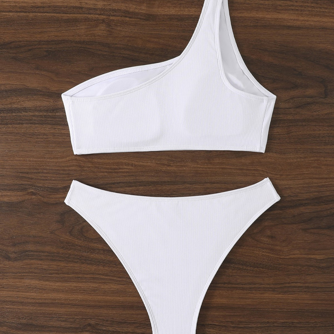Dame Triangel-Bikini med asymmetrisk snit og raffineret ribdesign Skovae