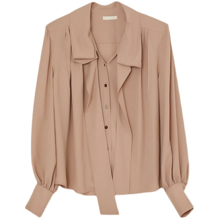 Dame elegant bluse med flydende snit og attraktive detaljer Stilla