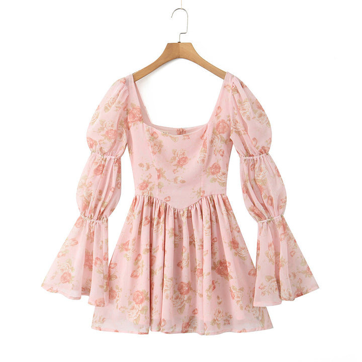 Dame romantisk minikjole med voluminøse puffærmer og blomstret design Stilla