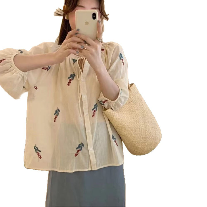 Dame Broderet Bluse med Knude Slips og Ballonærmer Stilla