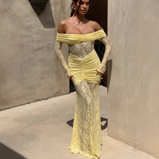 Dame Off-Shoulder Blondekjole med raffinere Flæsedetaljer Stilla