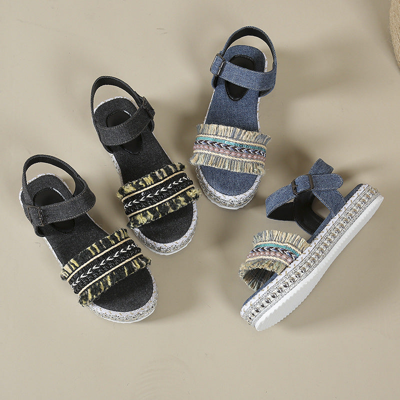 Dame Plateau-sandaler med komfortable stropper og dekorativ perleudsmykning Stilla