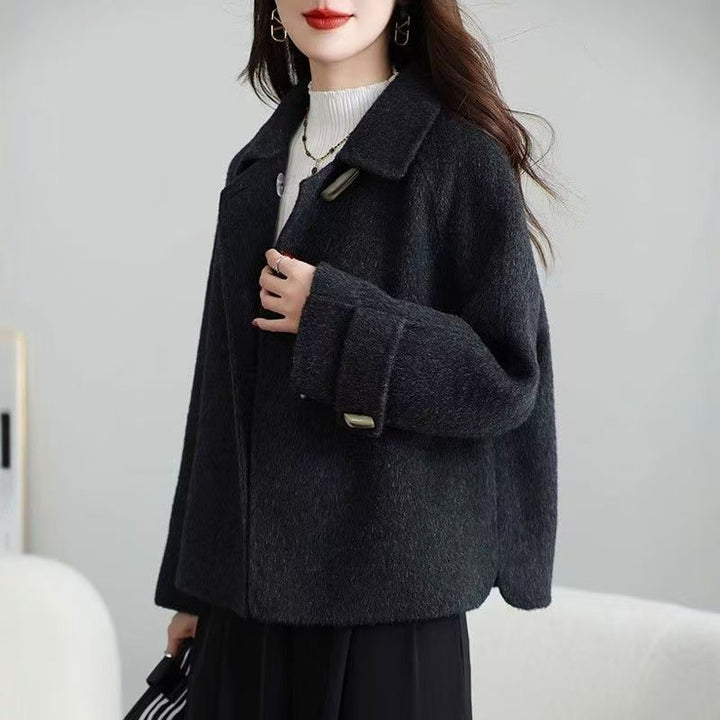 Kvinders hyggelige cardigan med moderne knapdetaljer Stilla