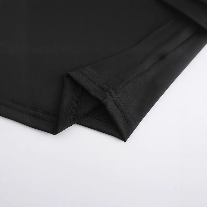 Dame Crop-Top med iøjnefaldende grafikdesign og edgy tekst Skovae