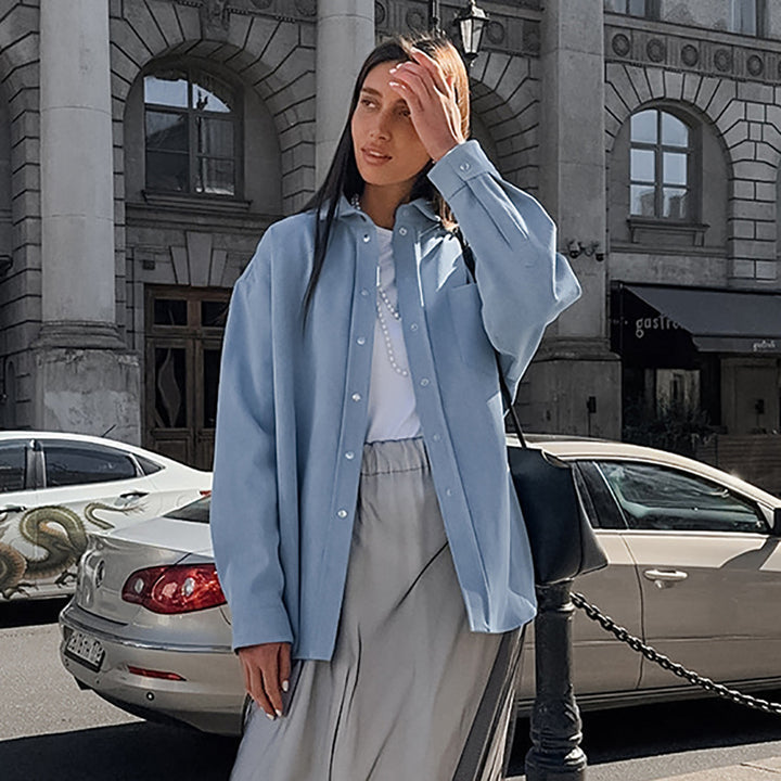 Dame Oversized Skjorte med praktiske lommer og skjult knaplukning Stilla