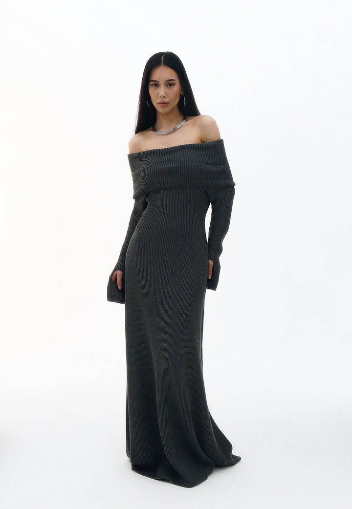 Dame Off-Shoulder Strikkjole med lang længde og bred kant Stilla