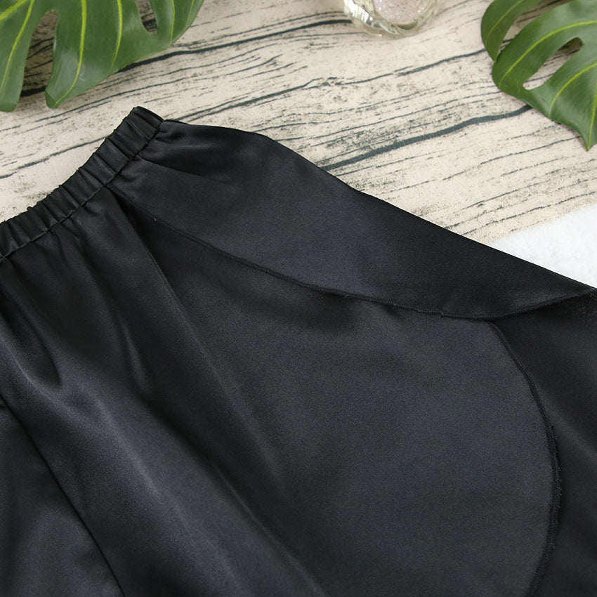 Dame Satin Pyjamas Sæt med elegant snit og fine detaljer Stilla