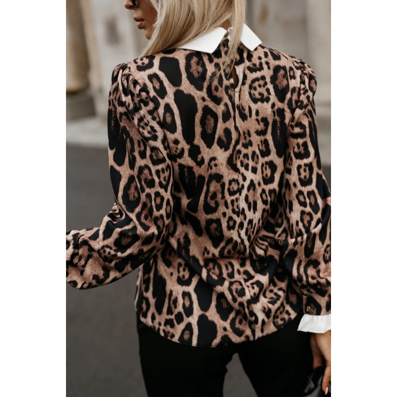 Damebluse med leopardmønster og kontrasterende krave Stilla