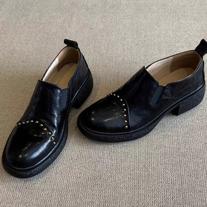 Dame Mode Slip-ons med glitrende nitter og komfortabel sål Stilla