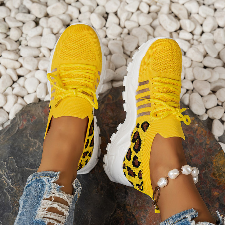 Dame sporty sneakers med åndbart mesh-øvre materiale og innovativt motiv Stilla