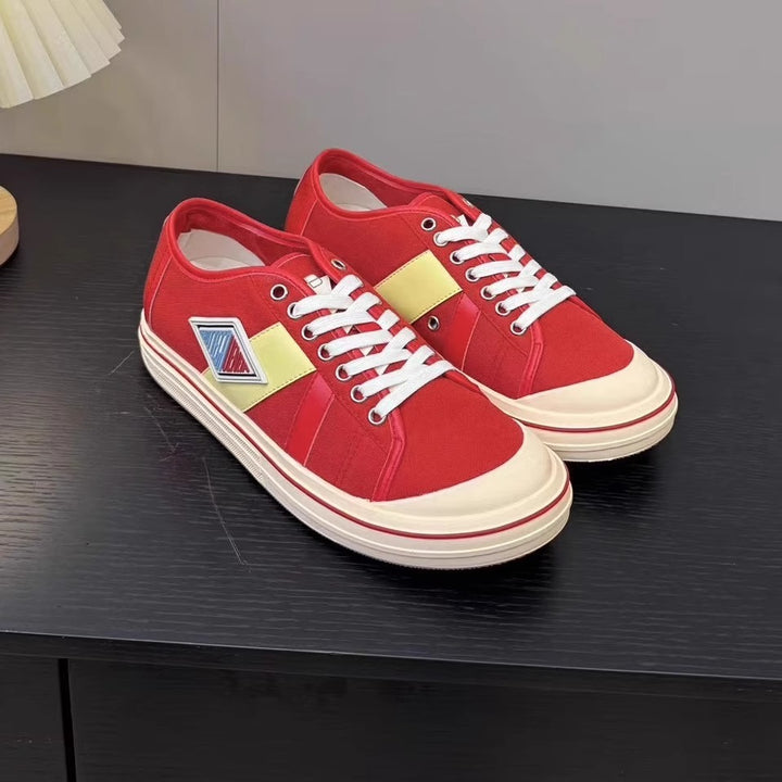 Dame mode sneakers i retro stil Stilla
