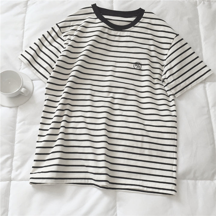 Femme stribet bomulds-rundhalset-TEE med logo-dekoration Stilla