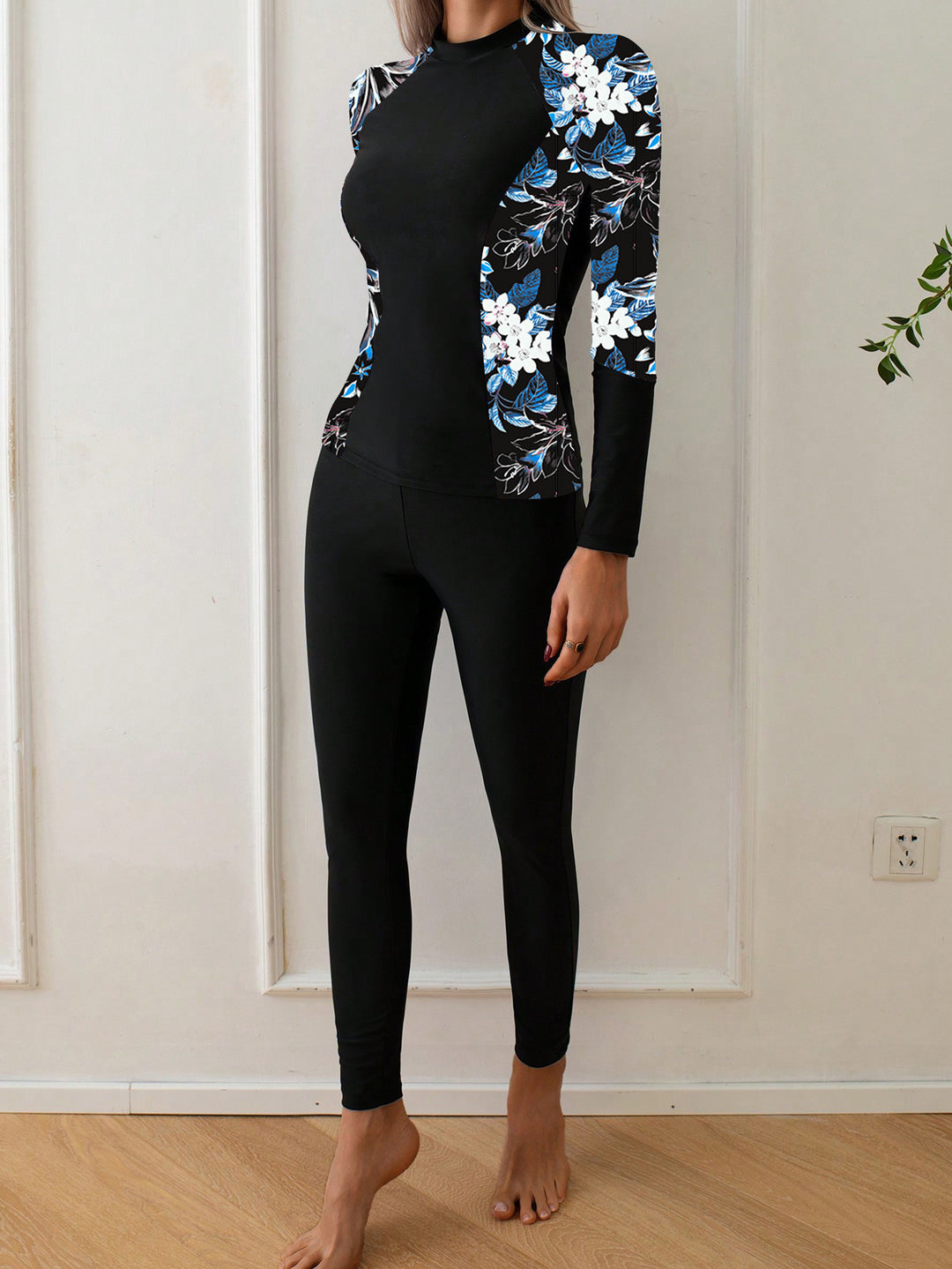 Dame Langærmet Rashguard med floral design Skovae