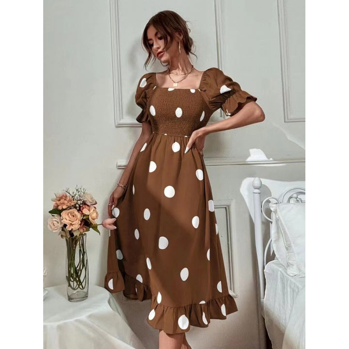 Dame Off-Shoulder Midi-Kjole med Flæsekant og Punkter-Design Skovae