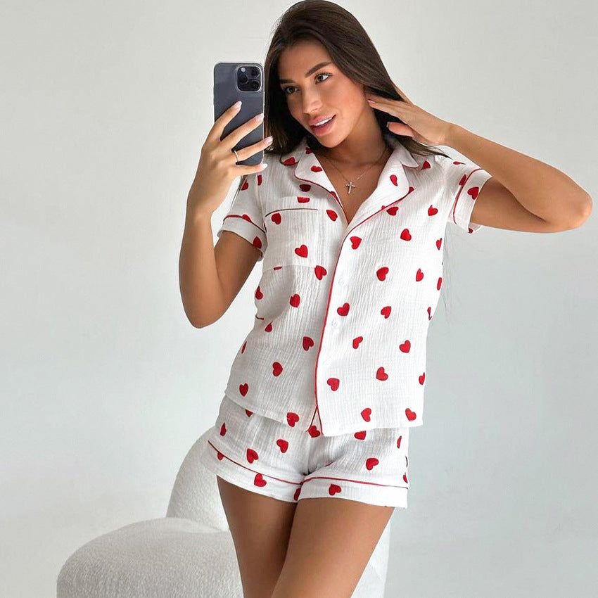 Dame kortærmet pyjamas-sæt med hjerte-motiver og elastisk talje Stilla