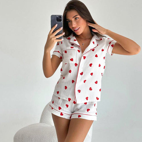 Dame kortærmet pyjamas-sæt med hjerte-motiver og elastisk talje Stilla