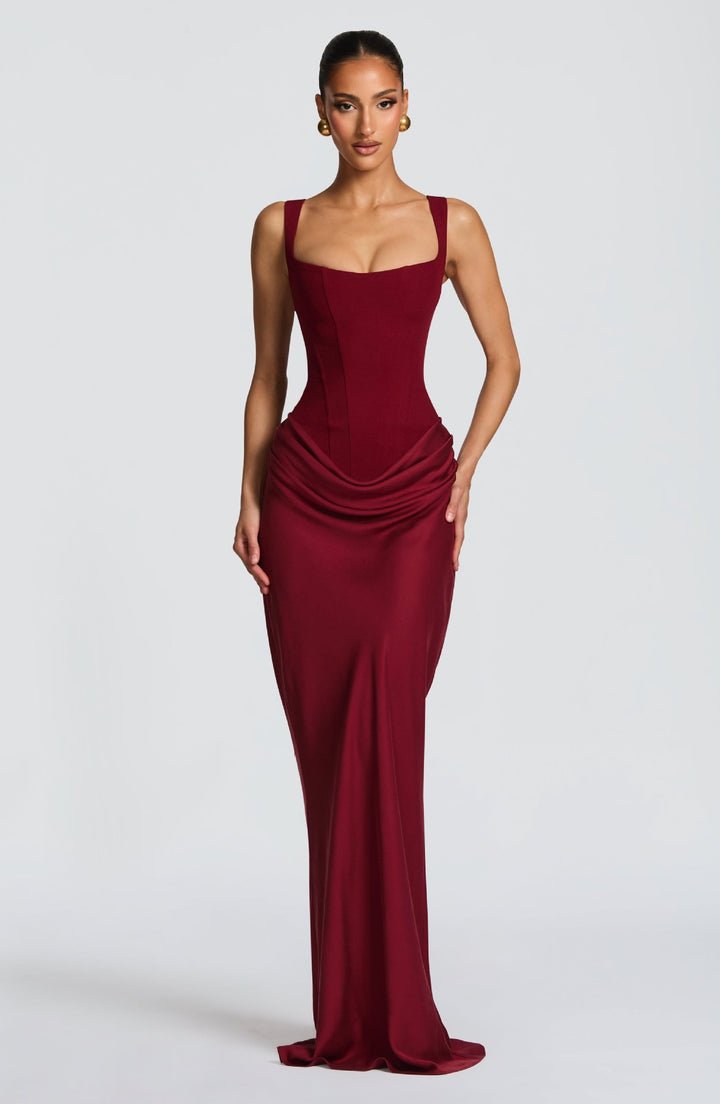 Dame Elegant Maxikjole med raffineret draperingseffekt Skovae