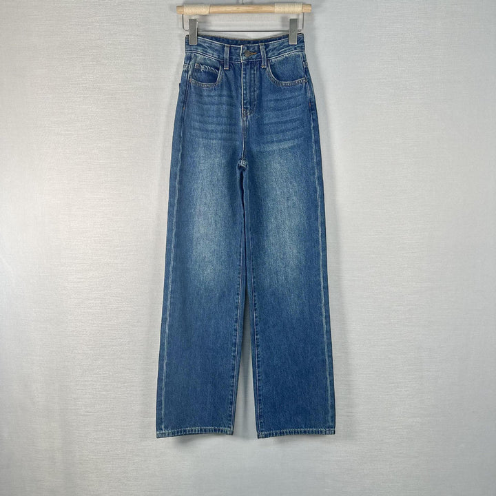 Dame brede høj talje jeans med elegant silhuet og minimalistisk design Stilla
