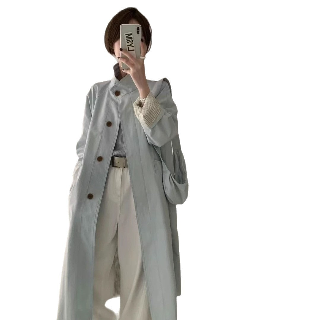 Kvindernes elegante trenchcoat med knapdetaljer og oversized snit Stilla