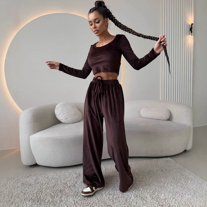 Kvinder Elegant og Komfortabel Lounge Sæt med Crop Top og Bred Ben Bukser Skovae
