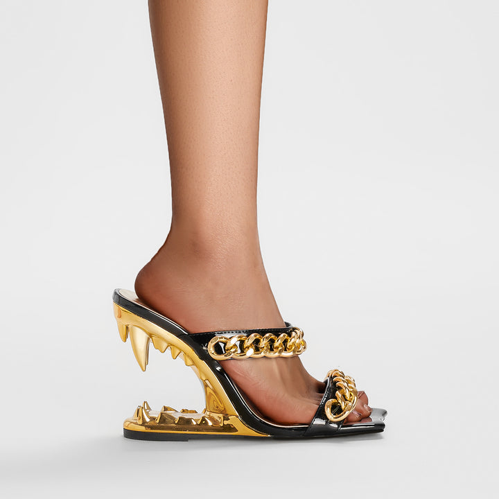 Femme Edgy Åben-tå Hæl-sandaler med Metal-kæde-detaljer Stilla